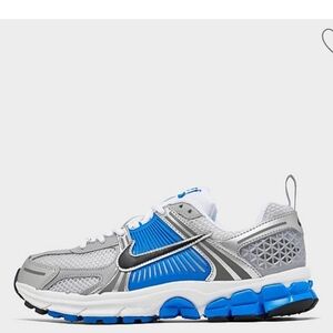 Nike White/Black/Pure Platinum/Photo Blue -Athletic Sneakers. Big KIDS 7